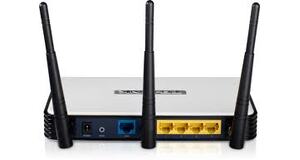 ROUTER WIRELESS TP LINK WR941 3 ANTENAS SUPER ALCANCE